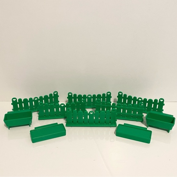 My Little Pony Other - My Little Pony G1 Show Stable Green Fence Replacement Parts Lot Feeding Vintage